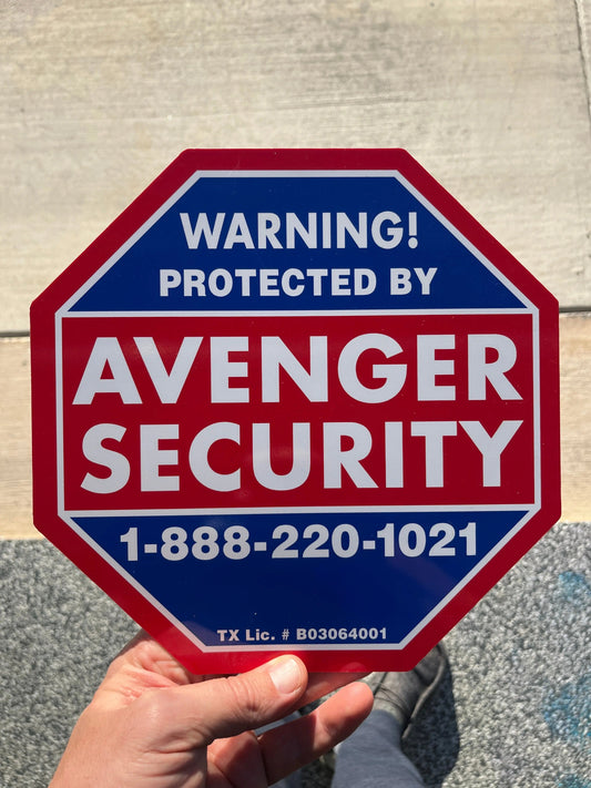 Austin emergency operations team reviewing incident protocols with AHJ officials and a city map on screen.